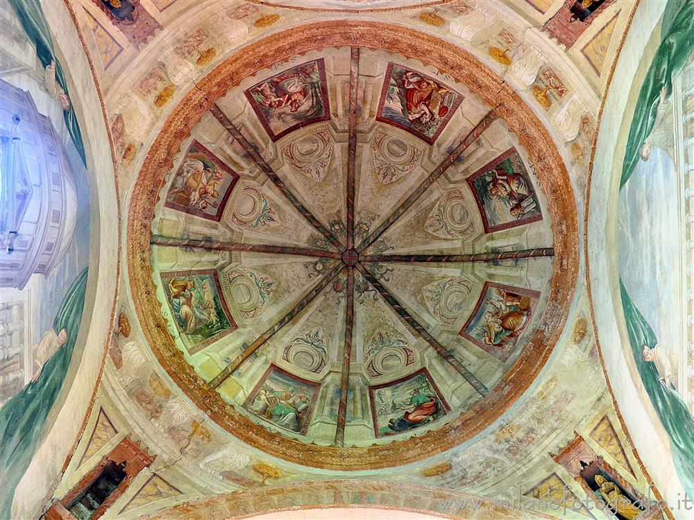 Castelleone (Cremona, Italy) - Vault of the Chapel of the Holy Spirit in the  of the Church of St. Mary in Bressanoro